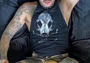 Gay amateurs enjoy tattooed dildo