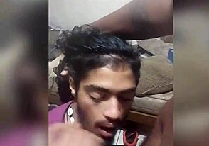Gay amator Cadeirante gets to suck a big black cock