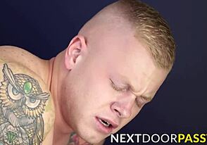 Muscular hunk gets a hardcore fuck