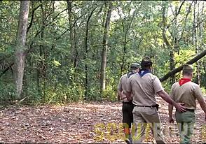 Straight men having sex with bears