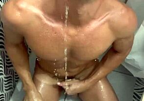 Chuva de Ouro Fetish Explodes in Wild Action, You Won't Believe This Scene!