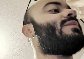 Dude's ready for masturbation after shower, don't miss
