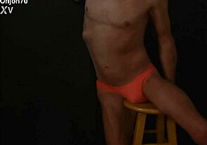 Amateur workout with ass worship