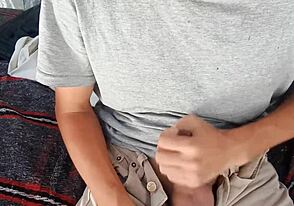 A young guy throwing his milk while fucking, so hot