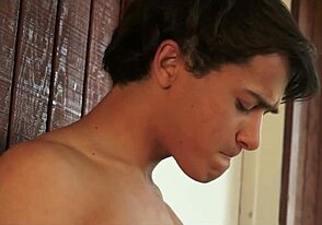 dude, this amateur guys’ pool party was wild, check gayclub69.net