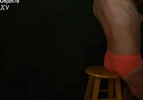 Amateur workout with ass worship