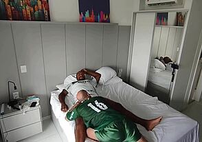 Interracial fun in hotel room