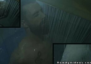 hey, would ya trade a roof for some raw doggystyle anal with a rich gay hunk?