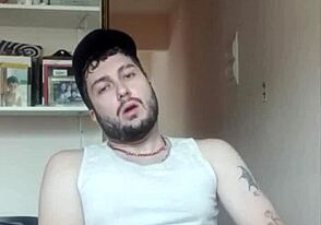 dorn’s solo cumpilation is wild, full vid on red! 😍